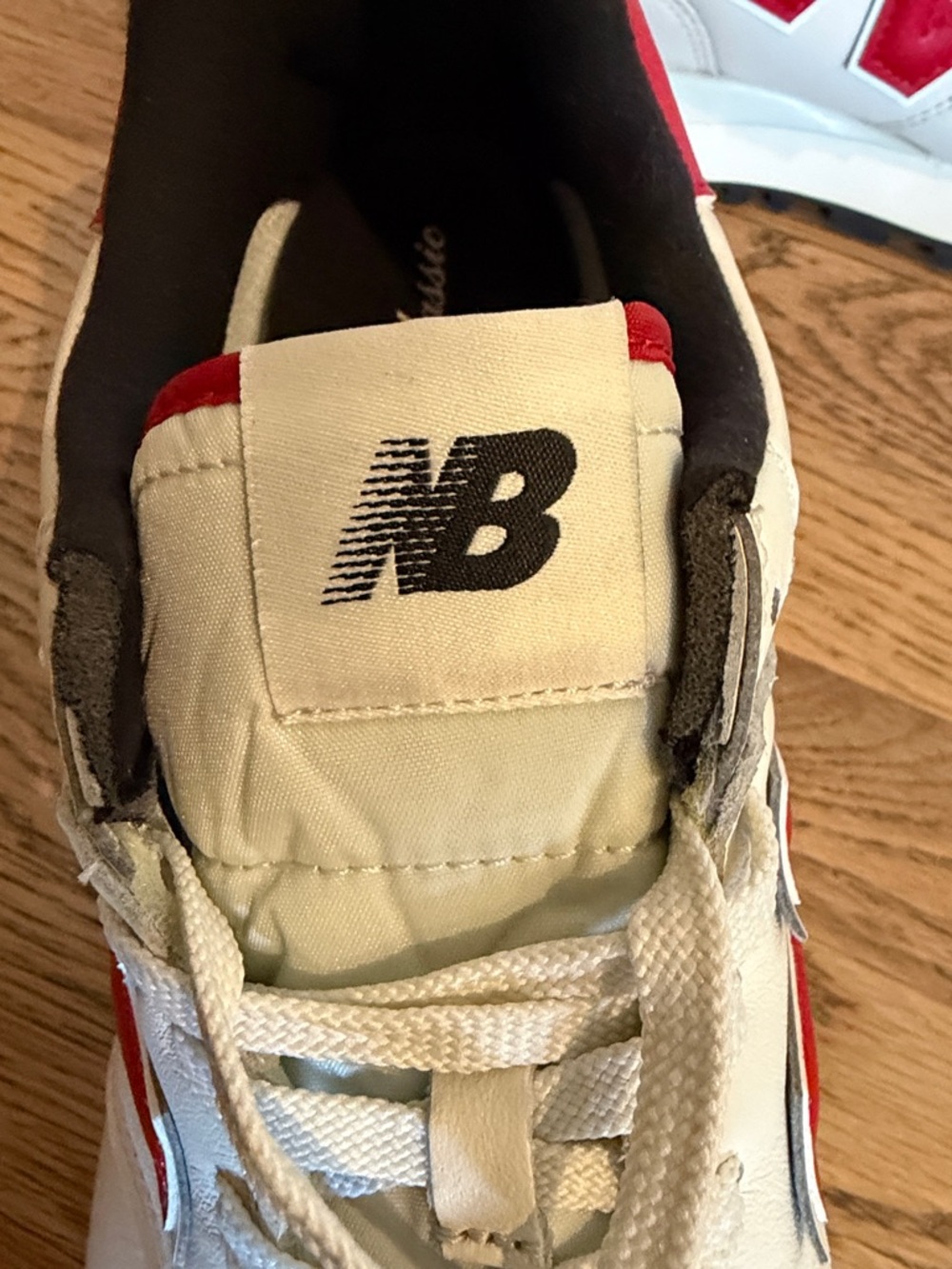 New Balance 574 Legacy Men's White & Red Sneakers, NEW IN BOX - Picture 5 of 7